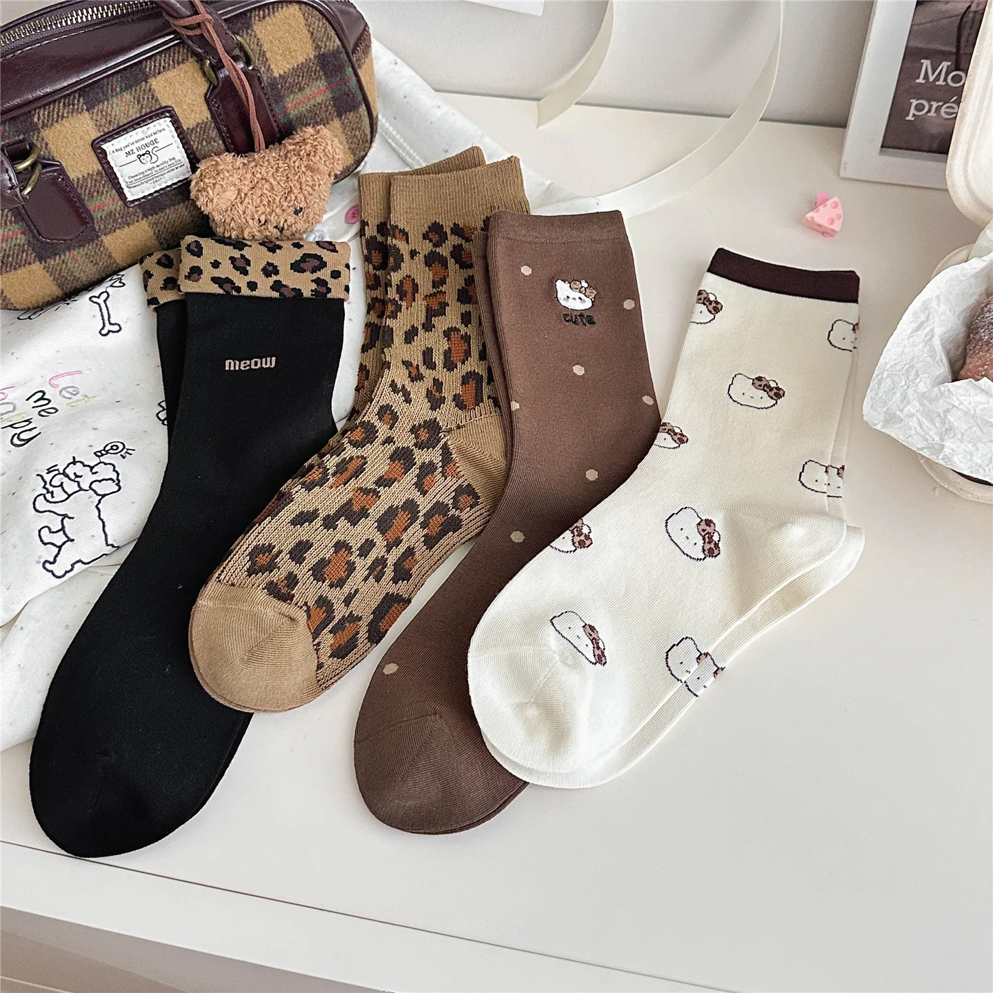 Leopard Print Kitten Crew Socks (Coffee)